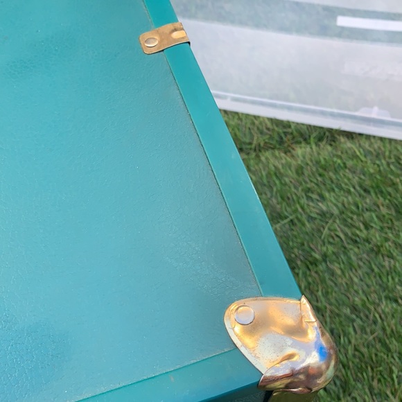 Footlocker 30” teal green - Picture 3 of 6